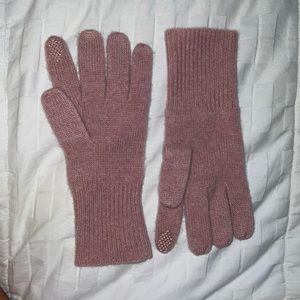 NWOT- Halogen Pink Cashmere Gloves.